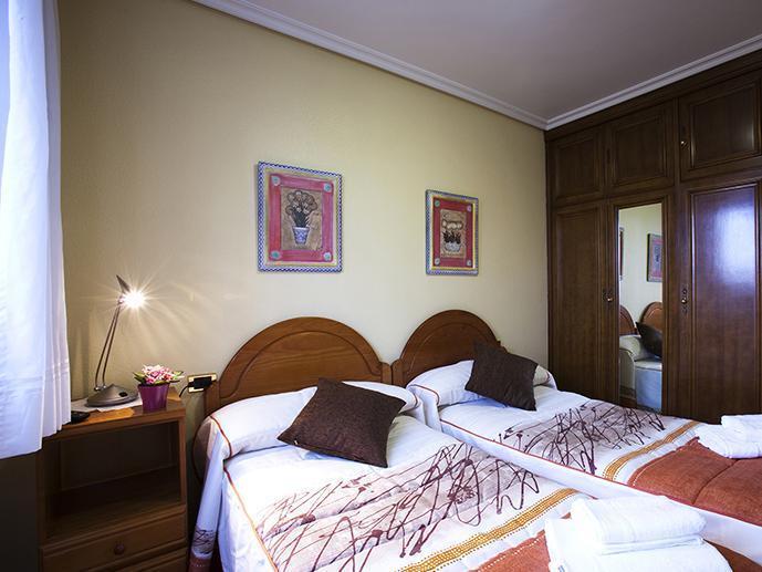 Pension Pasadena Pamplona Esterno foto