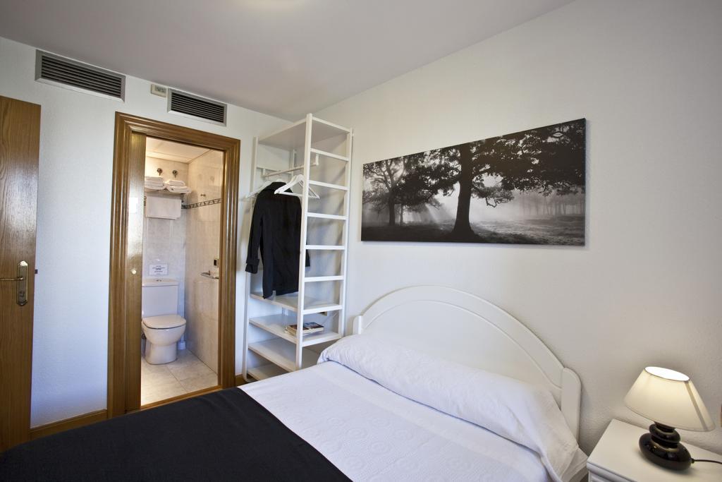 Pension Pasadena Pamplona Esterno foto