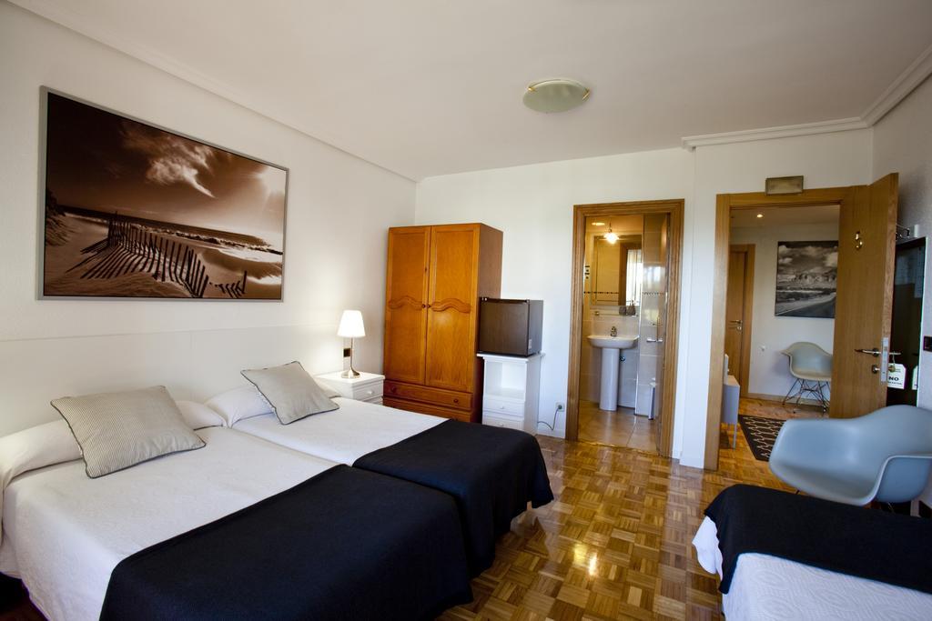 Pension Pasadena Pamplona Esterno foto